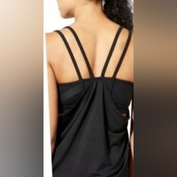 Athleta Strappy Tank With Built In Bra Size 34 B/C Black - Picture 4 of 7